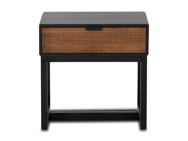 Cama Calabria Full + 2 Veladores Calabria