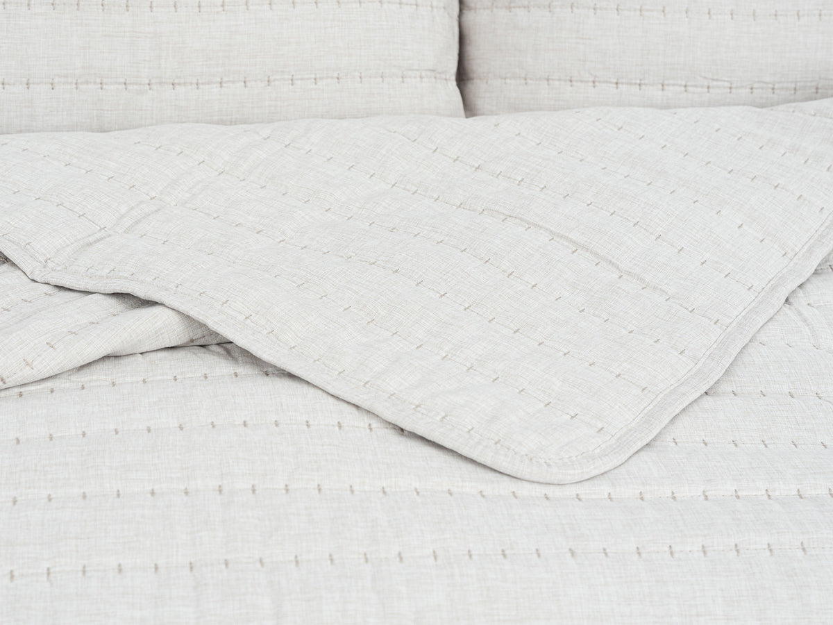 Cubrecama Splendor #Color_Beige Cationic