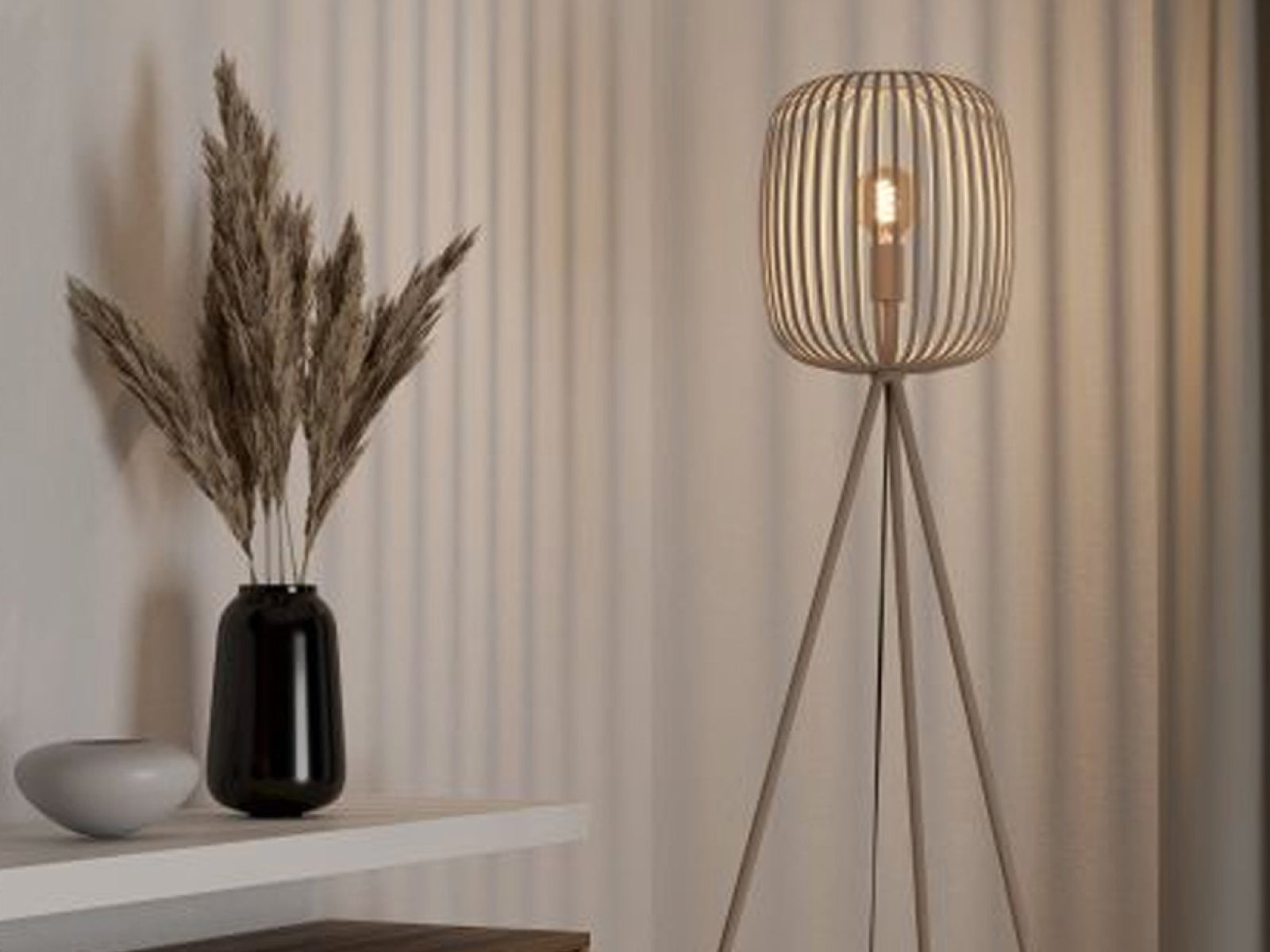 Lámpara de Pie Romazzina