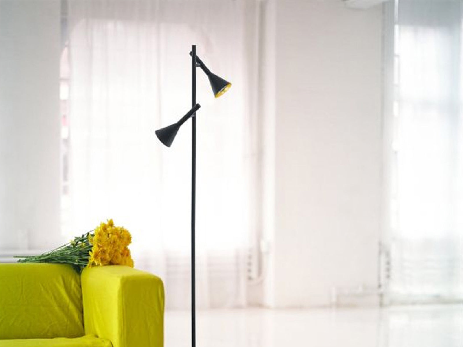 Lámpara de Pie Cortaderas