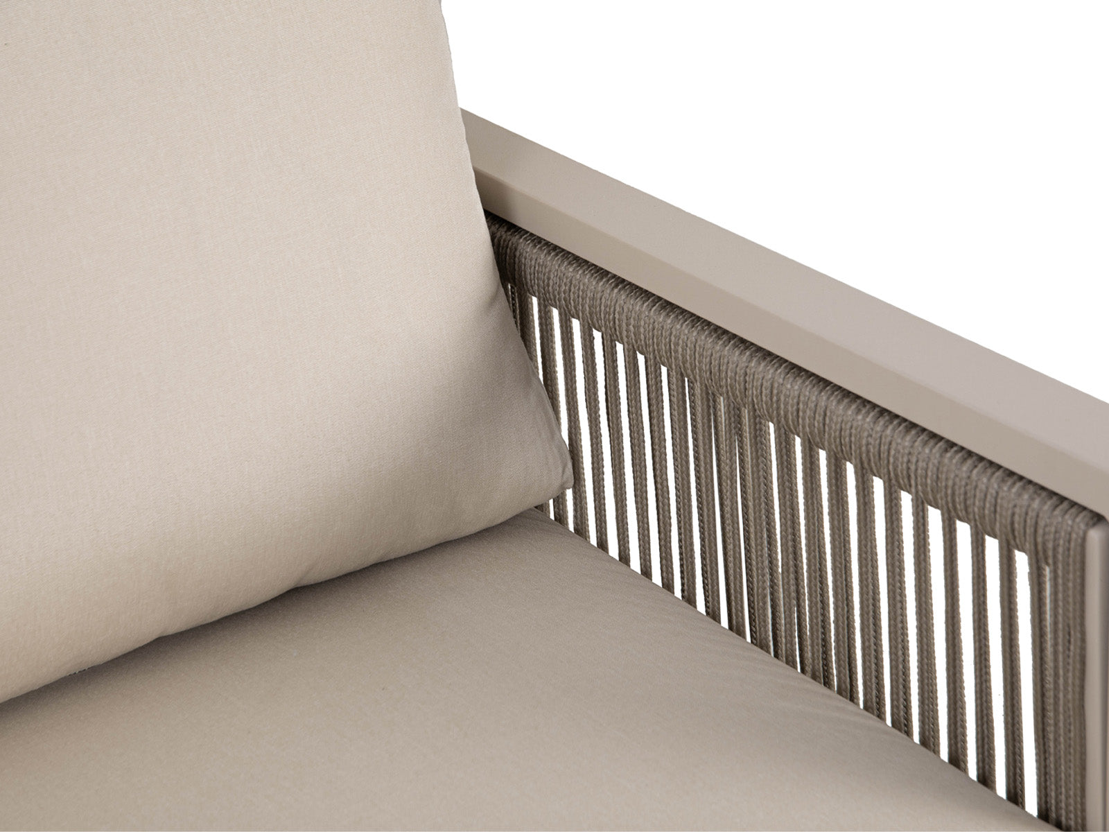 #Color_DarkKhaki"0440"