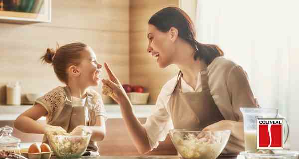 mama-hija-cocinando