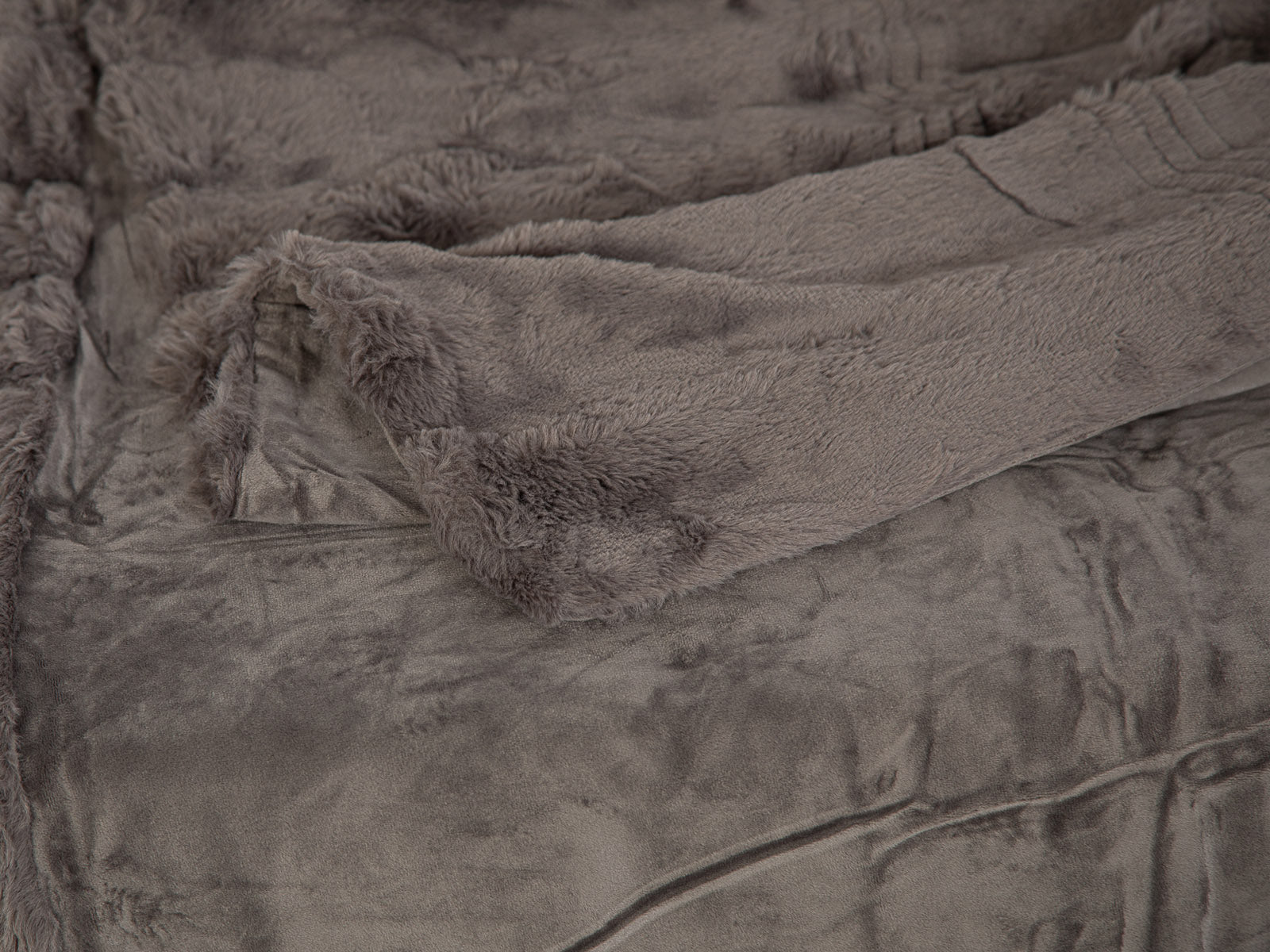 Cubrecama Bishop Café