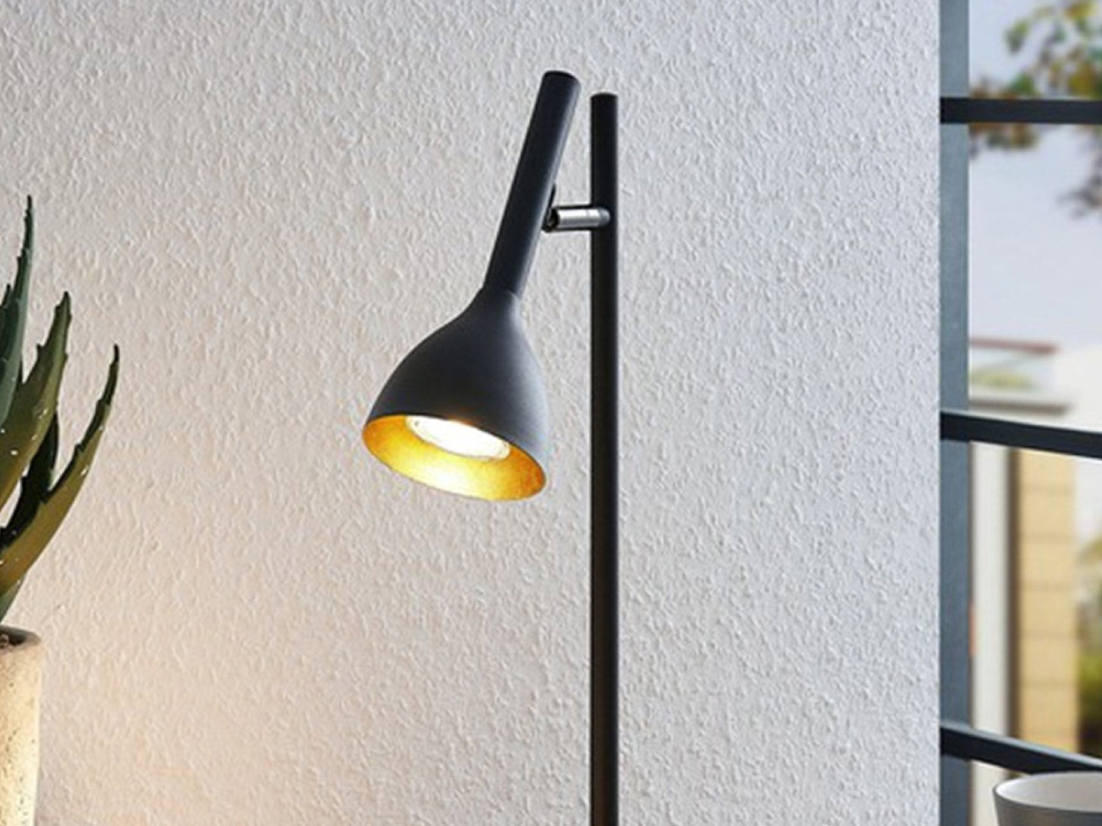 Lumiera de Mesa Cortaderas