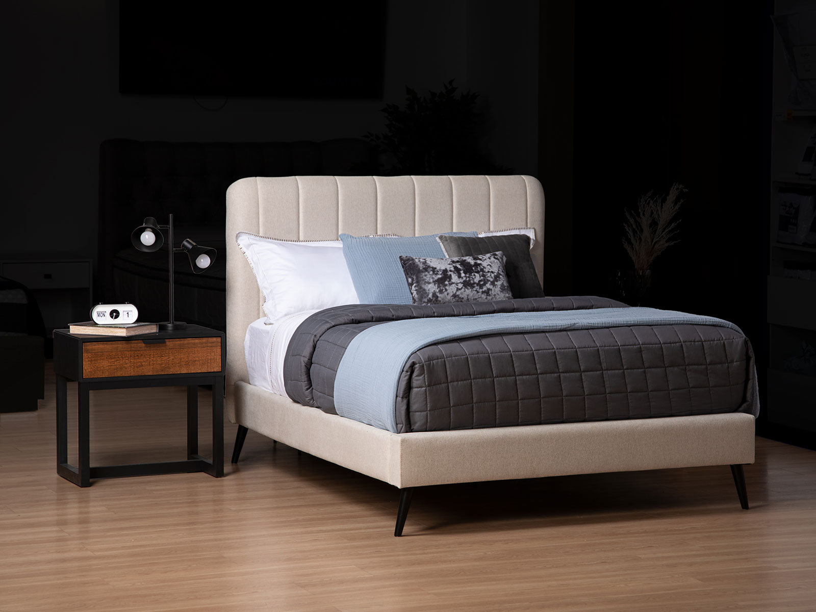 Cama Bombay Midna Dove